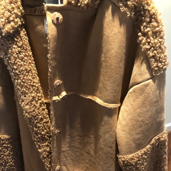 BRAND NEW FAUX SHEARLING AND SUEDE JACKET - Picture 3 of 3